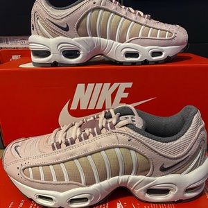 New Nike Women’s Air Max Tailwind IV Barely Rose